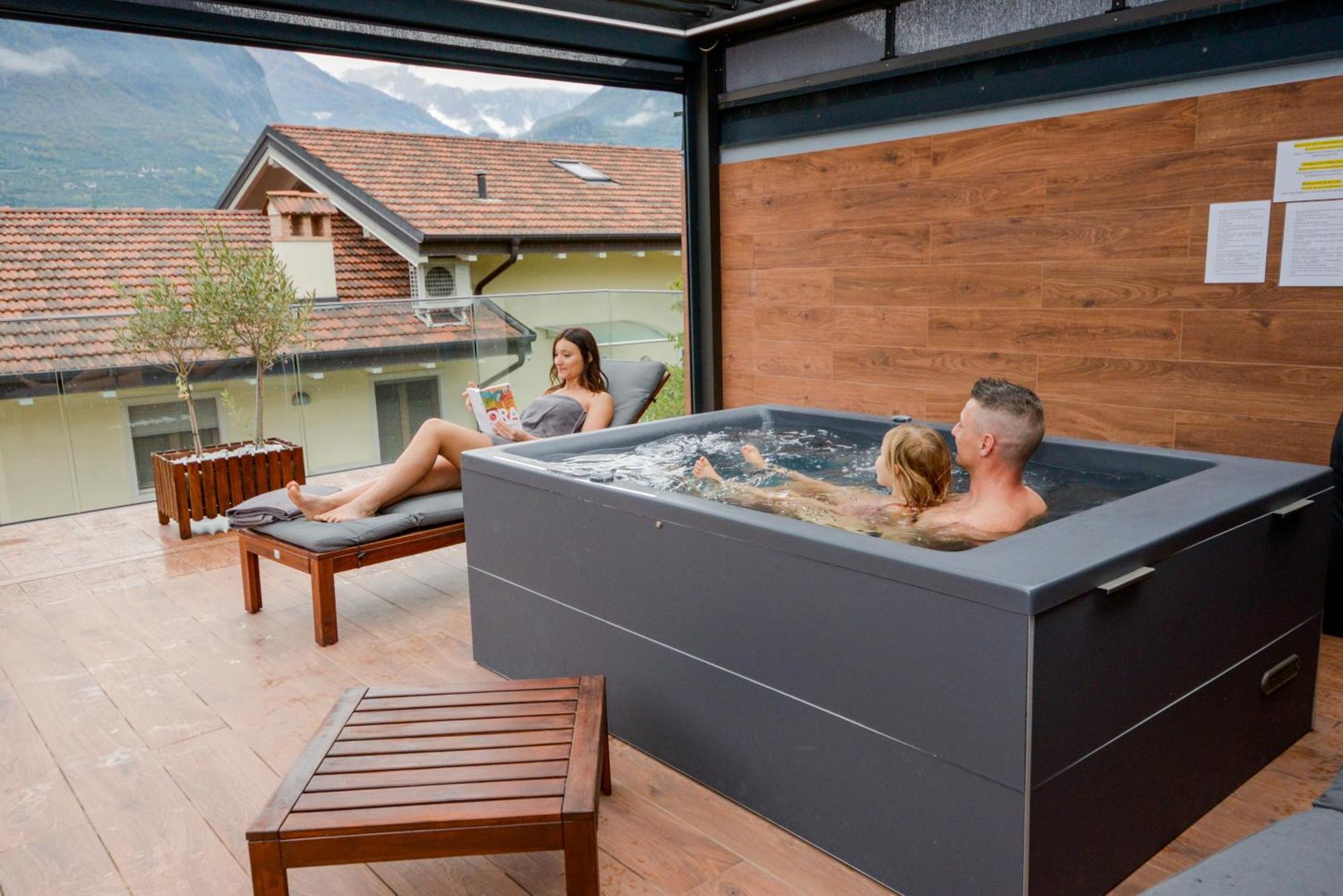 Garda Family & Solarium Apartment Riva del Garda Exterior photo