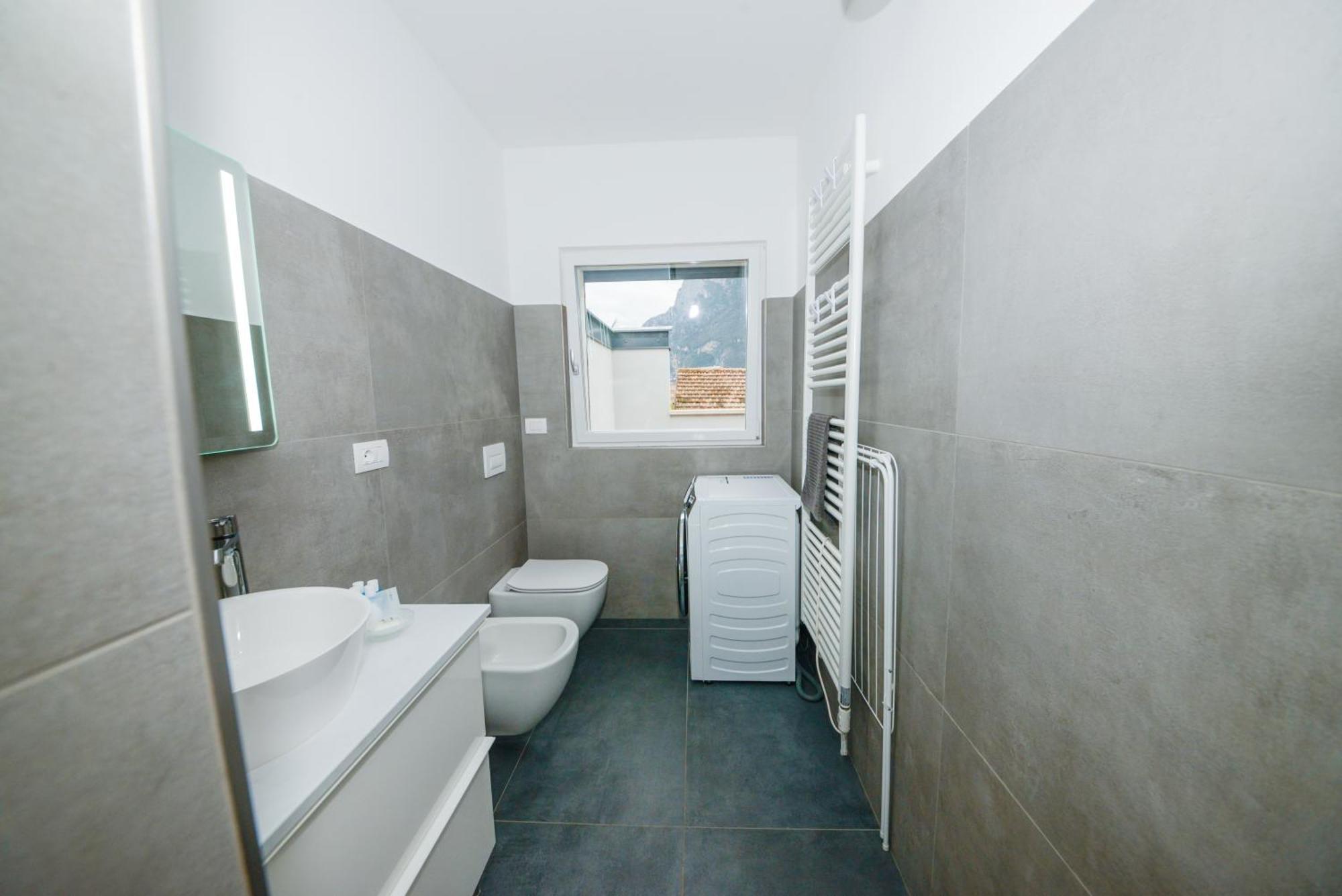 Garda Family & Solarium Apartment Riva del Garda Exterior photo